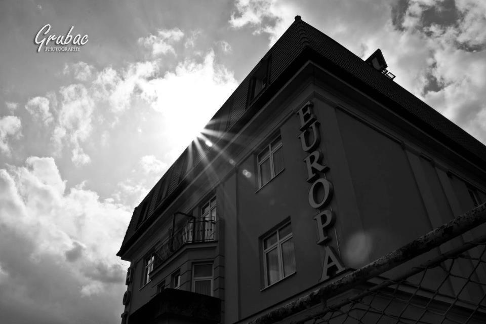 Hotel Europa Karlovac Exteriér fotografie