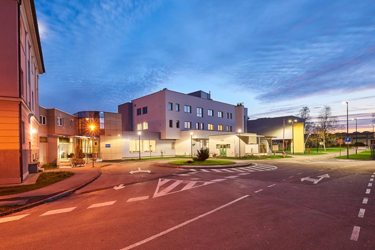 Hotel Europa Karlovac Exteriér fotografie