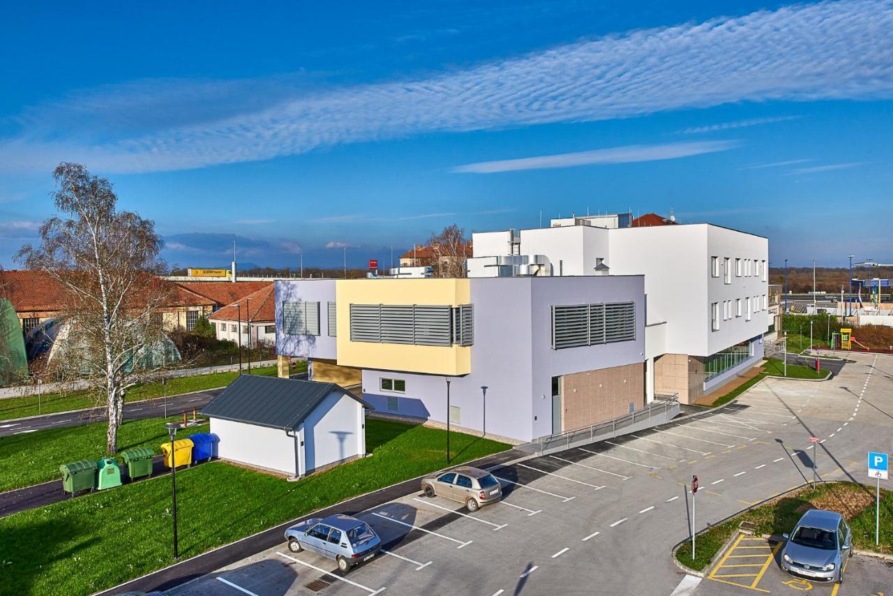 Hotel Europa Karlovac Exteriér fotografie
