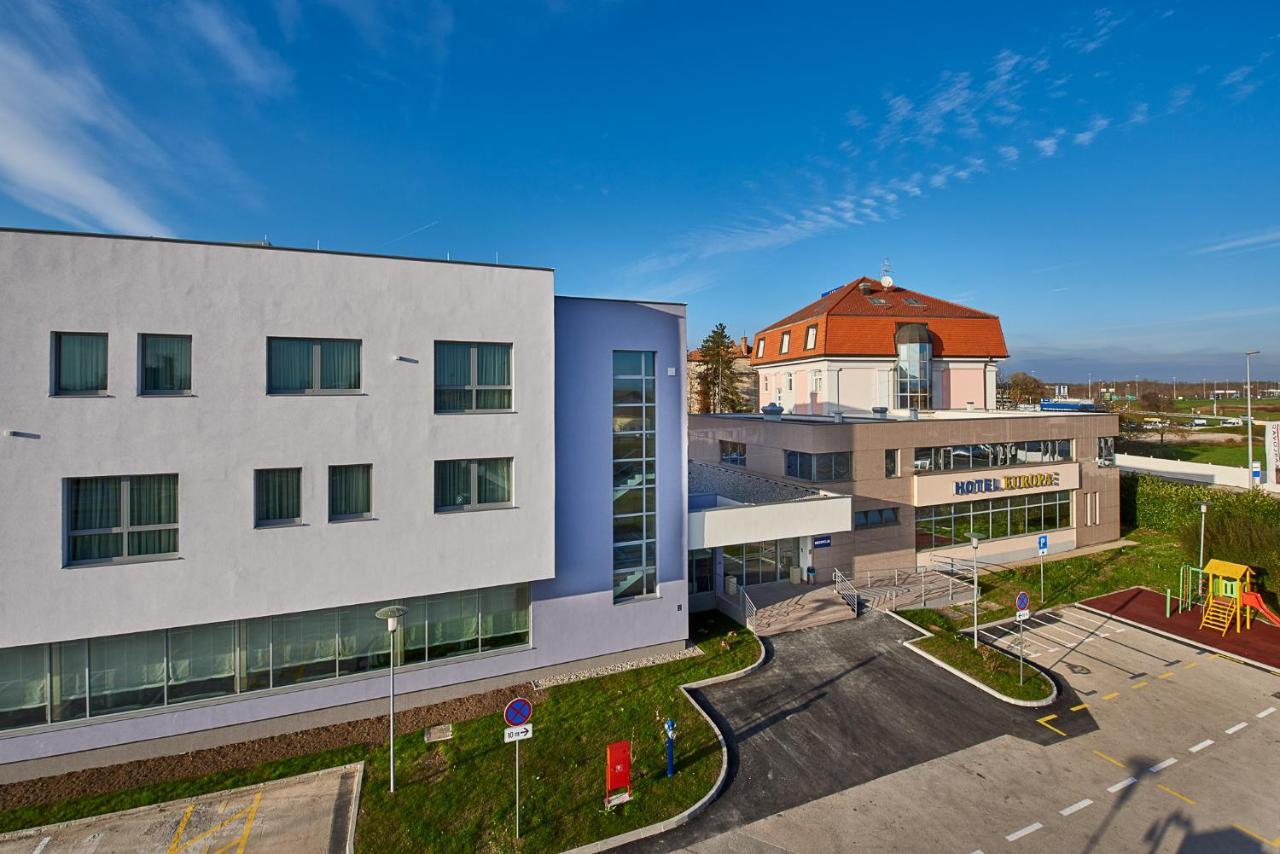 Hotel Europa Karlovac Exteriér fotografie
